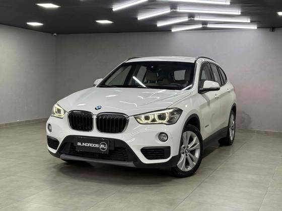 BMW X1 2.0 16V TURBO ACTIVEFLEX SDRIVE20I 4P AUTOMÁTICO BMW X1 2.0 16V TURBO ACTIVEFLEX SDRIVE20I 4P AUTOMÁTICO